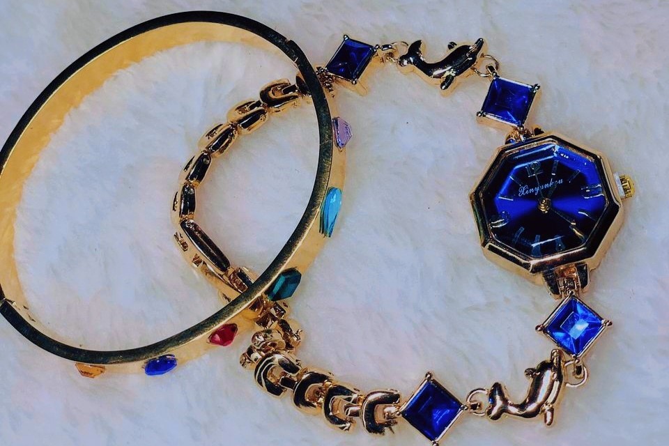 different styles of bangles